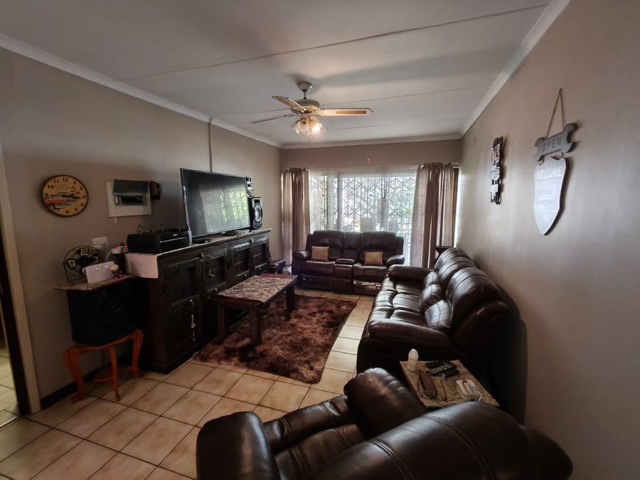 4 Bedroom Property for Sale in Protea Park North West